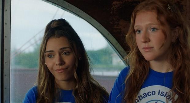 История дельфина: Каникулы на Багамах