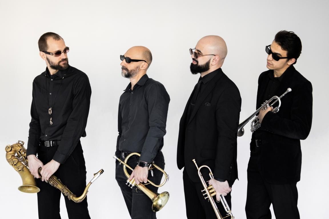 Хиты группы The Beatles  в исполнении оркестра Good Orchestra