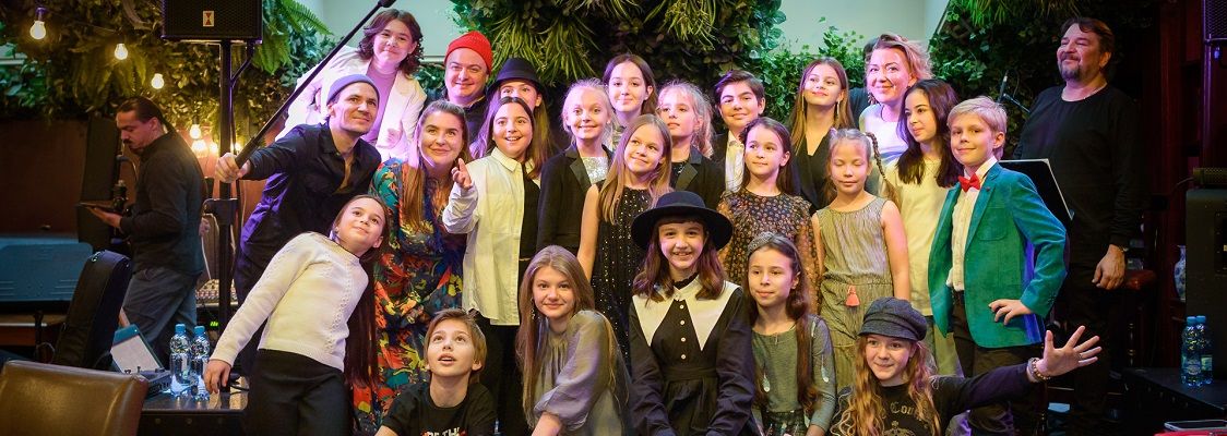 FUTURE ART LAB & САША МАГЕРОВА: «HAPPY BIRTHDAY, DEAR RAY!»