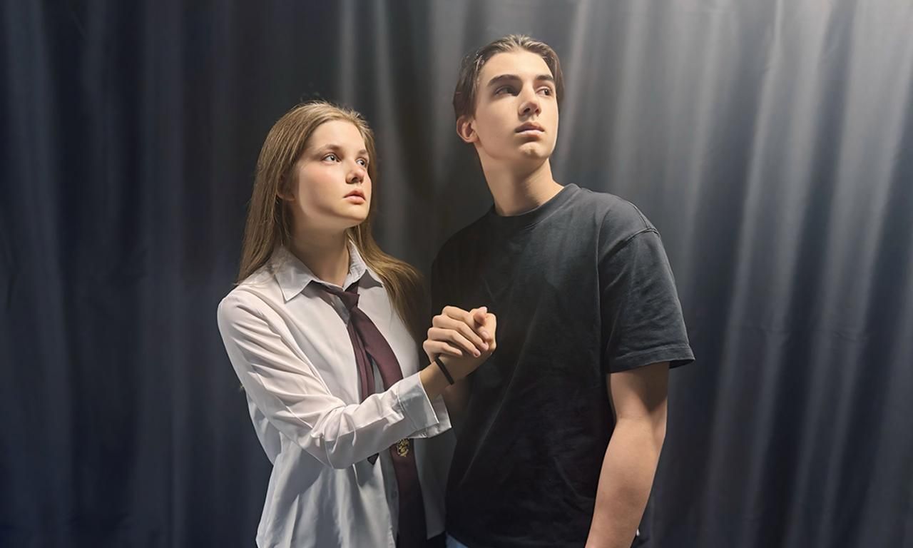 Девочка из соседнего дома