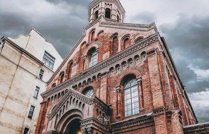 Музыкальная прогулка по церкви