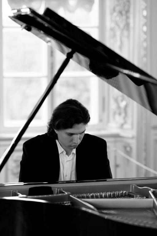Зимний фестиваль Pianissimo. Сольный концерт Федор Орлов в Государственном Эрмитаже