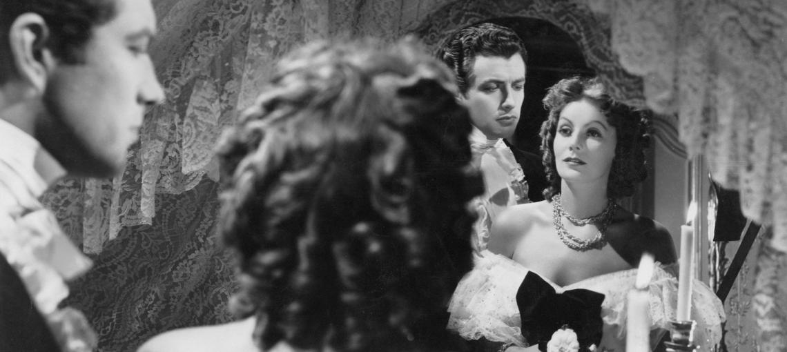 Дама с камелиями