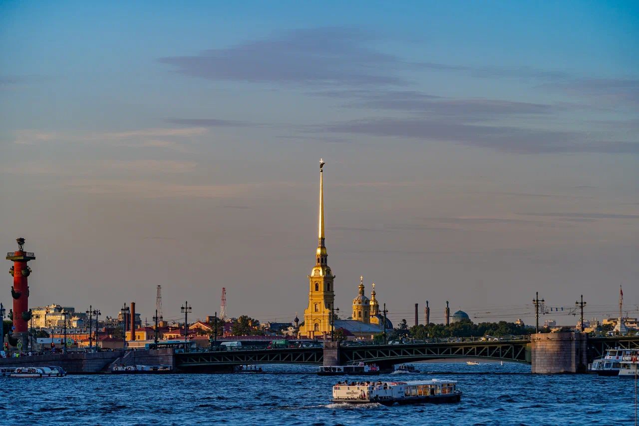 Обзорная экскурсия + Петропавловская крепость