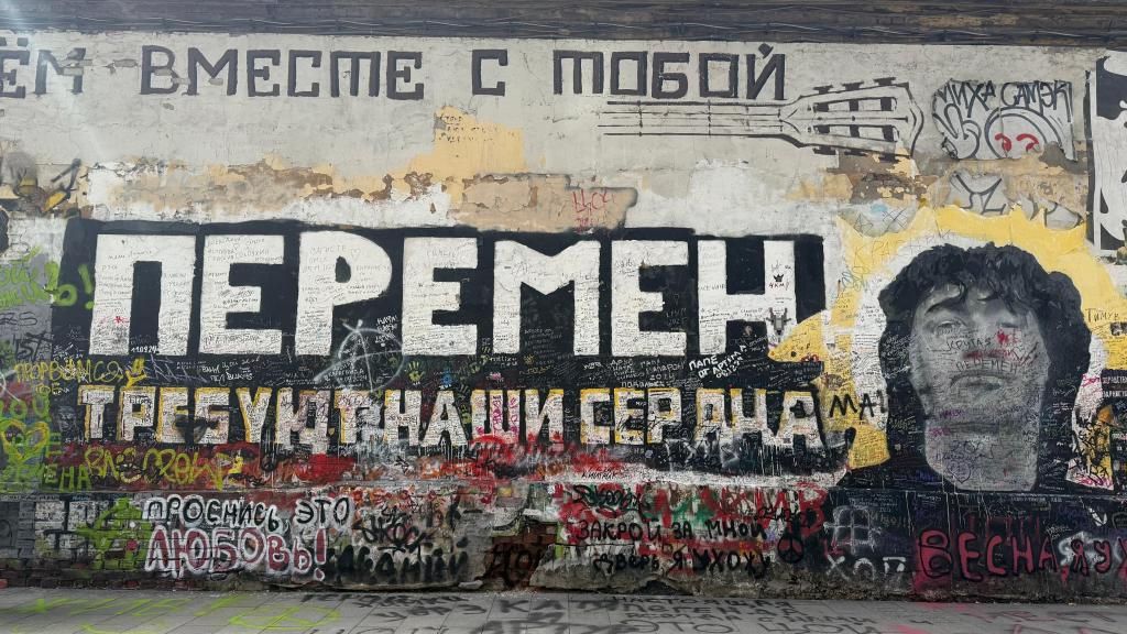 Лихие, но золотые: Москва 90х (18+)